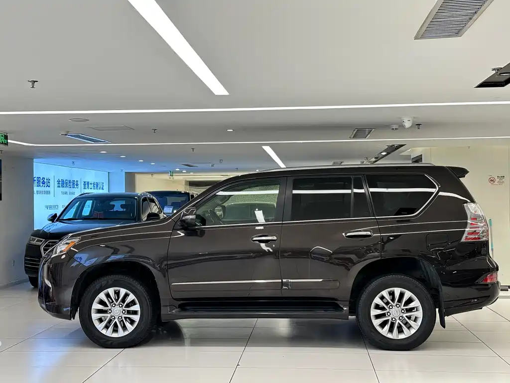 Lexus GX — миниатюра 4