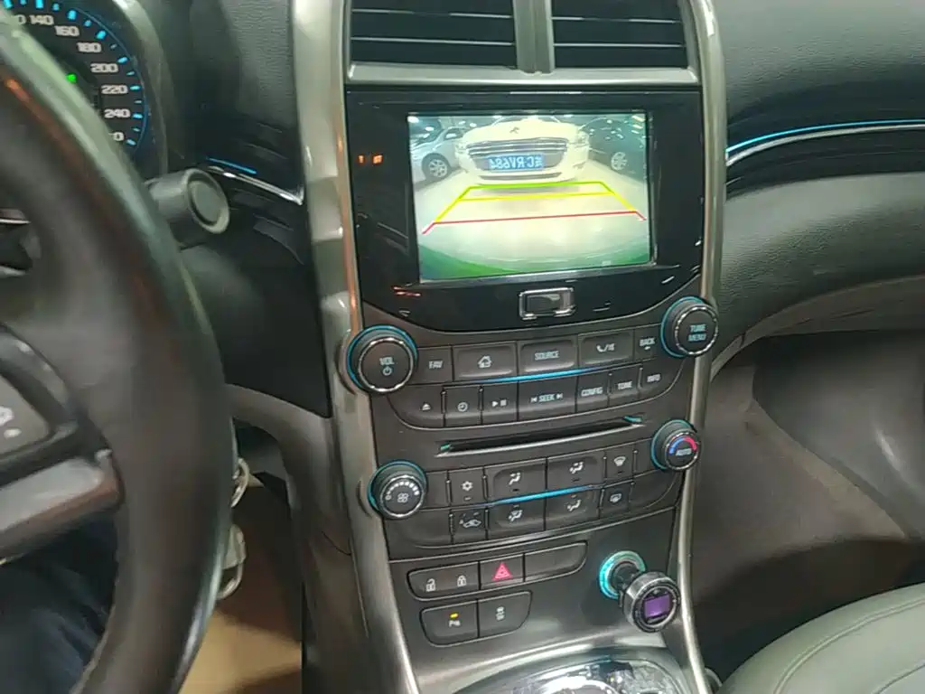 Chevrolet Malibu — миниатюра 13
