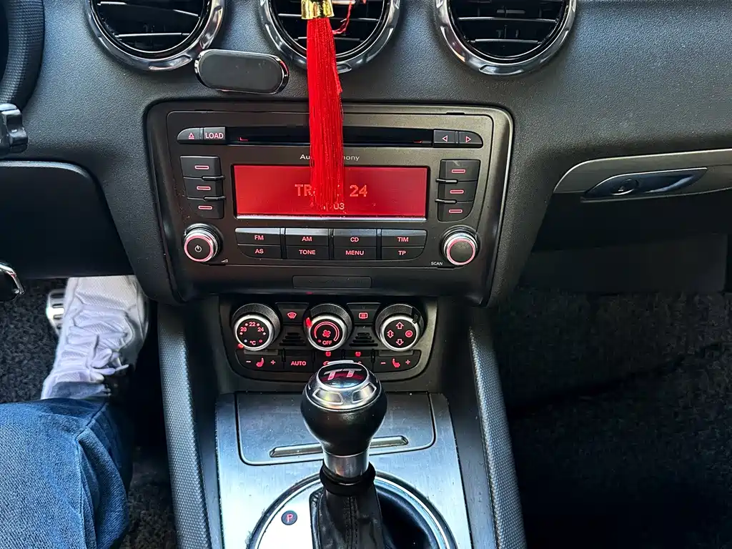 Audi TT — миниатюра 12