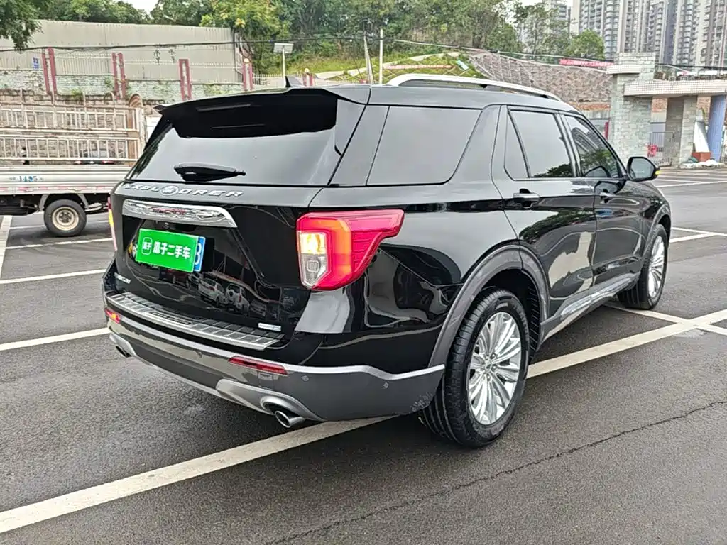 Ford Explorer — миниатюра 7