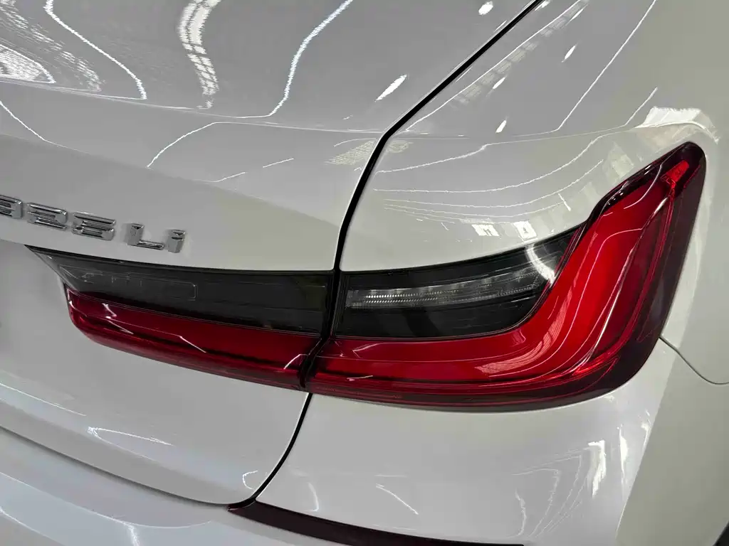 BMW 3 Series — миниатюра 27