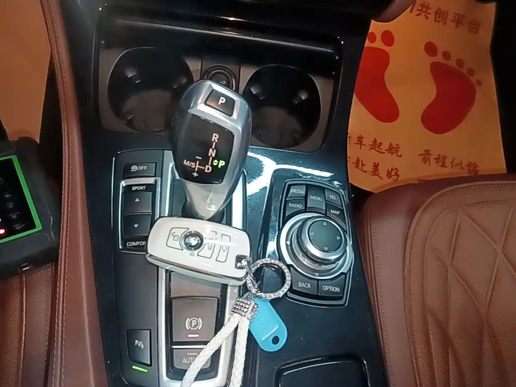 BMW 5 Series — миниатюра 14