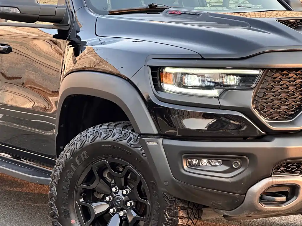 Ram Trucks 2023 6.2T AT