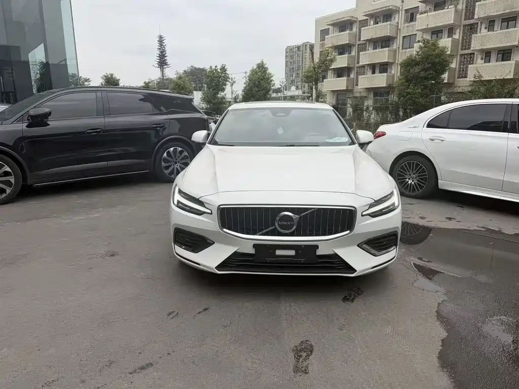 Volvo S60 — миниатюра 2