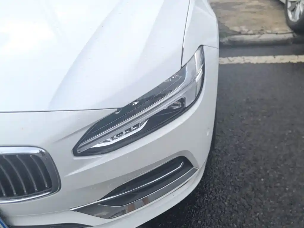 Volvo S90 — миниатюра 24