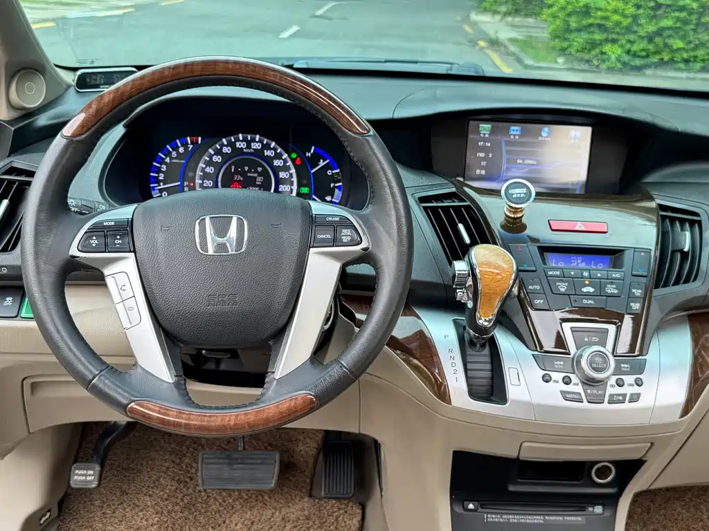 Honda Odyssey — миниатюра 13
