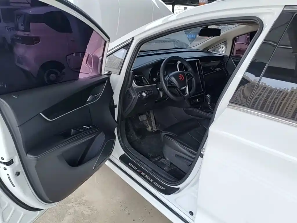 BYD MAX — миниатюра 21