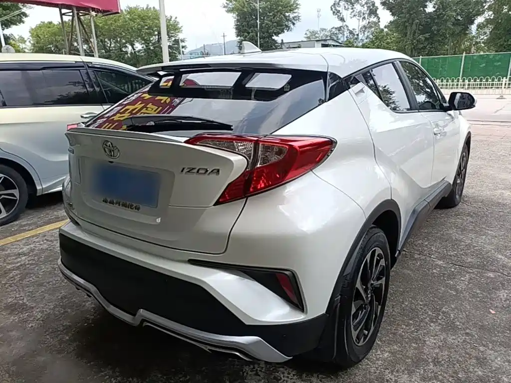 Toyota IZOA — миниатюра 7