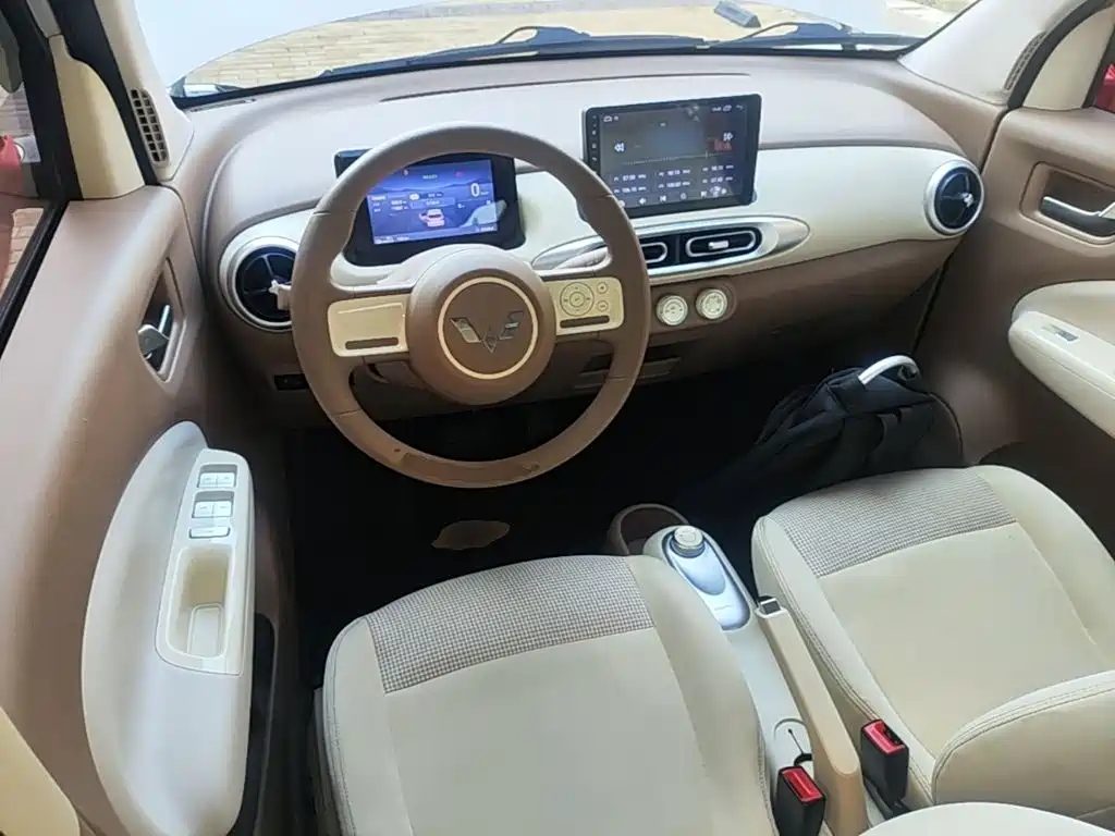 Wuling MINIEV — миниатюра 10