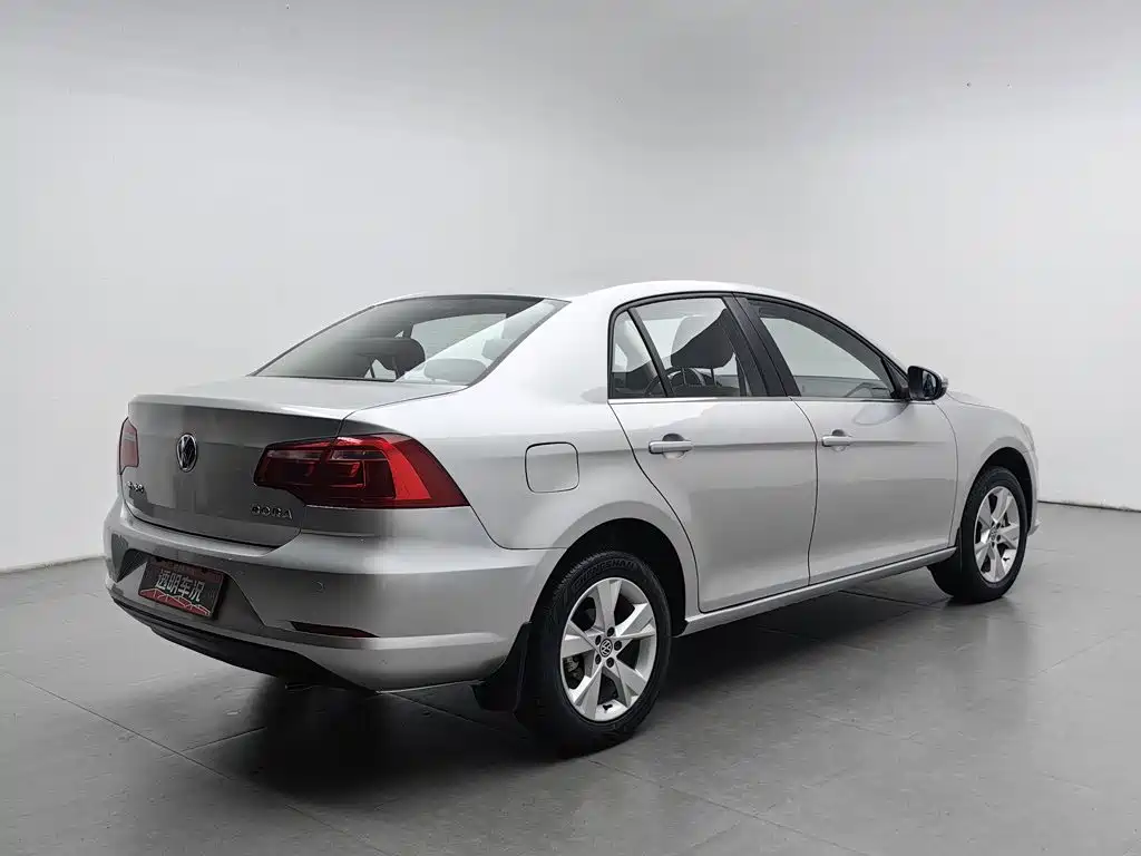 Volkswagen Bora — миниатюра 2