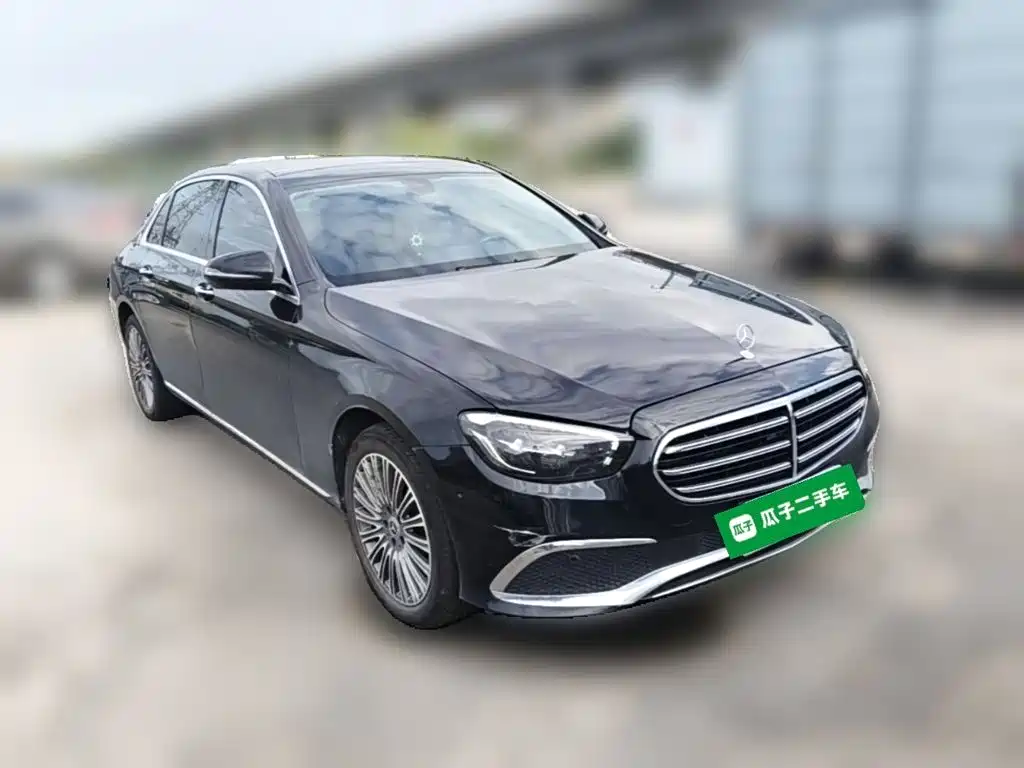 Mercedes-Benz E-Class — миниатюра 6
