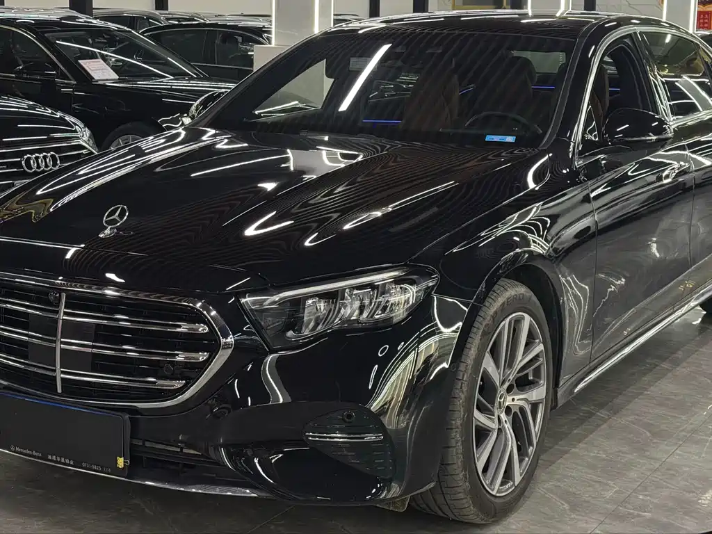 Mercedes-Benz E-Class 2024