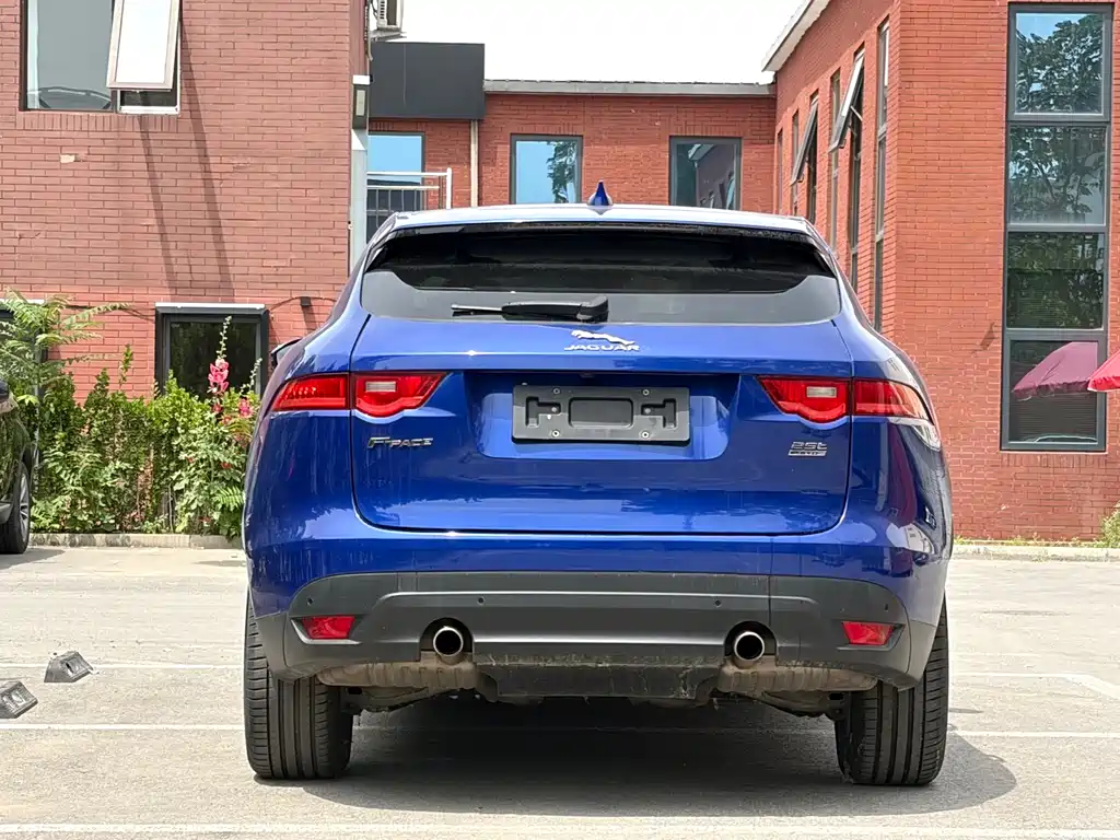 Jaguar F-Pace 2018 2.0T Premium