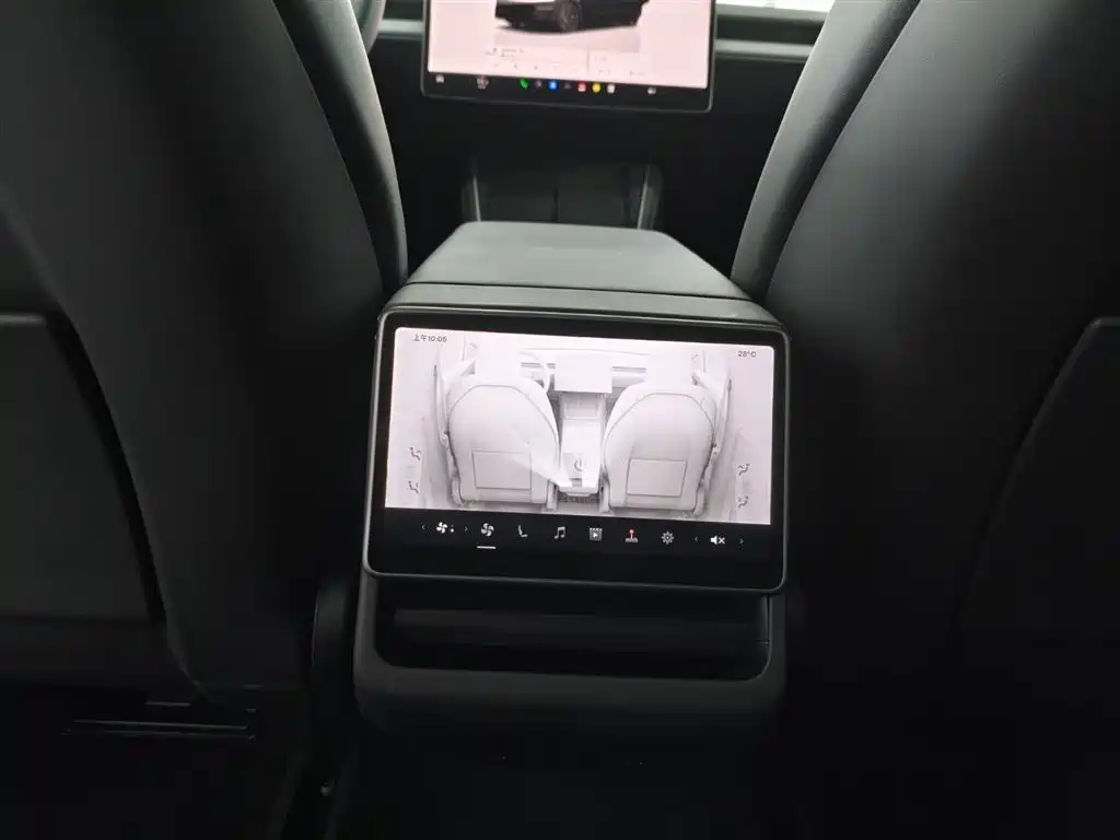 Tesla Model Y — фотографии объявления, Фото 12
