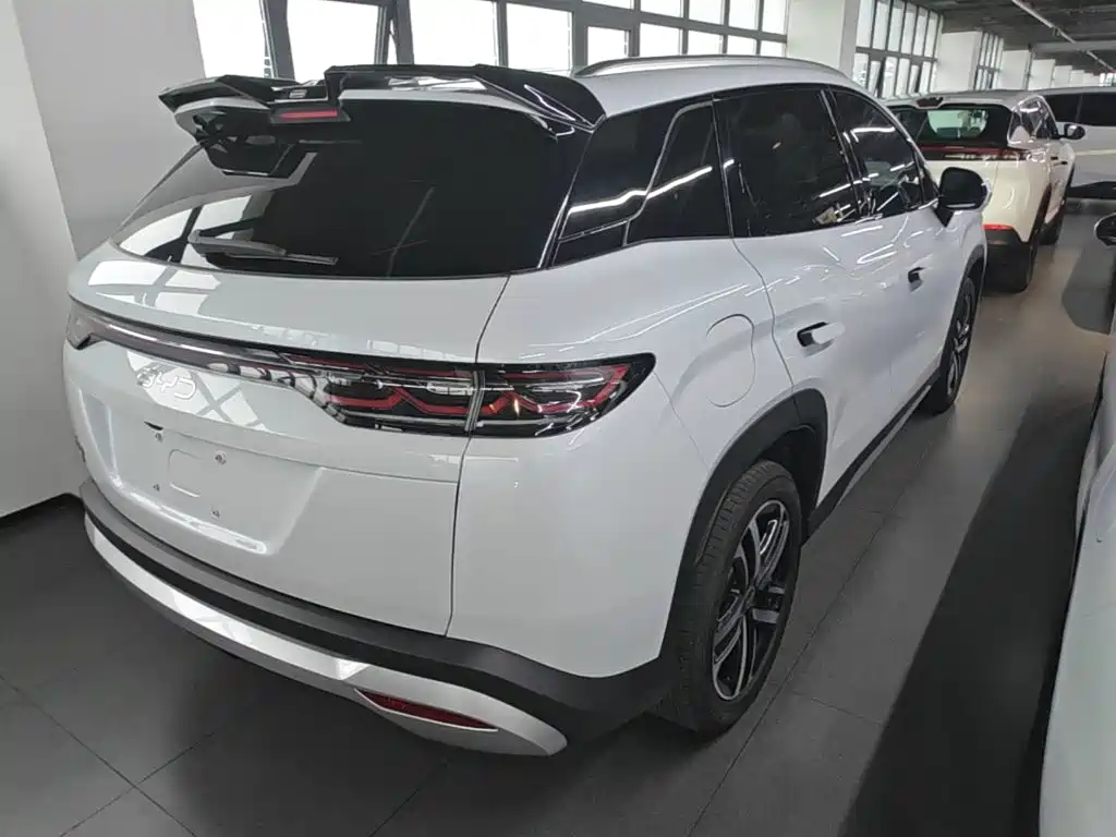 BYD L DM-i — миниатюра 7