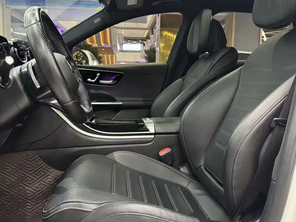 Mercedes-Benz C-Class — миниатюра 10