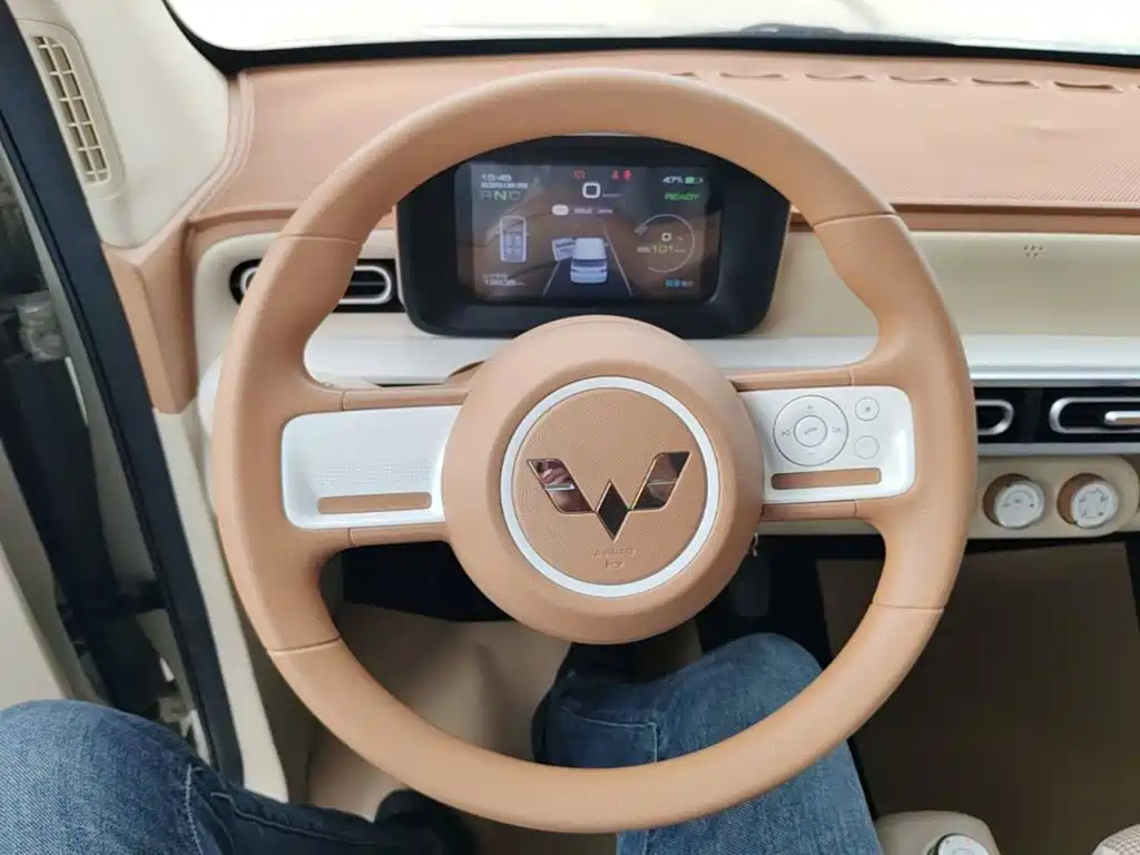 Wuling MINIEV — миниатюра 11