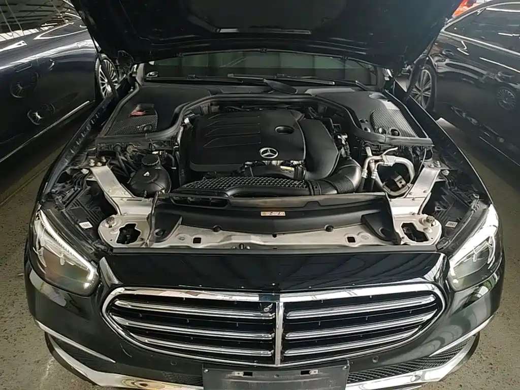 Mercedes-Benz E-Class — миниатюра 20