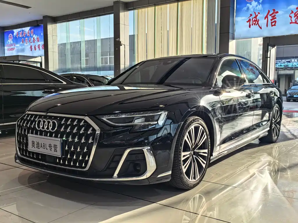Купить Audi A8