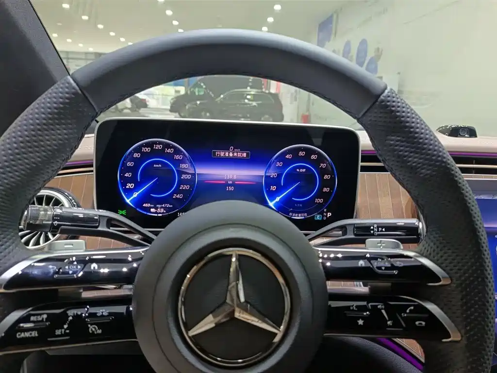 Mercedes-Benz EQE 2025 500 4MATIC