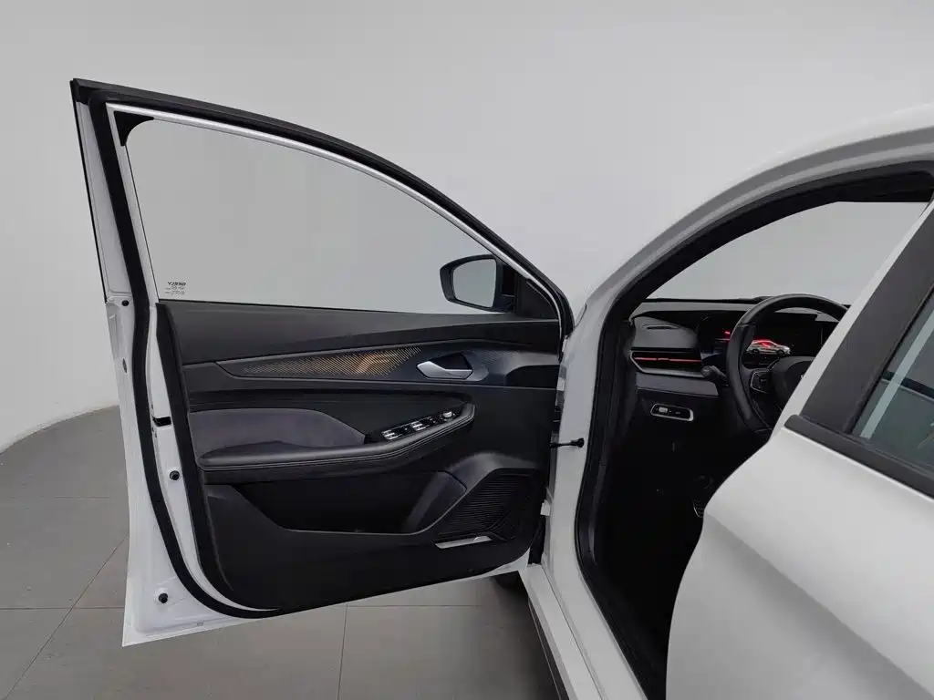 Geely Binrui — миниатюра 8