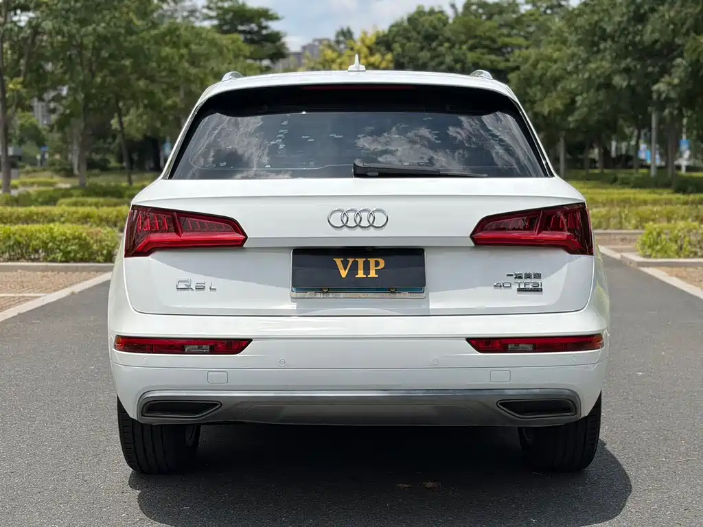 Audi Q5L — миниатюра 15