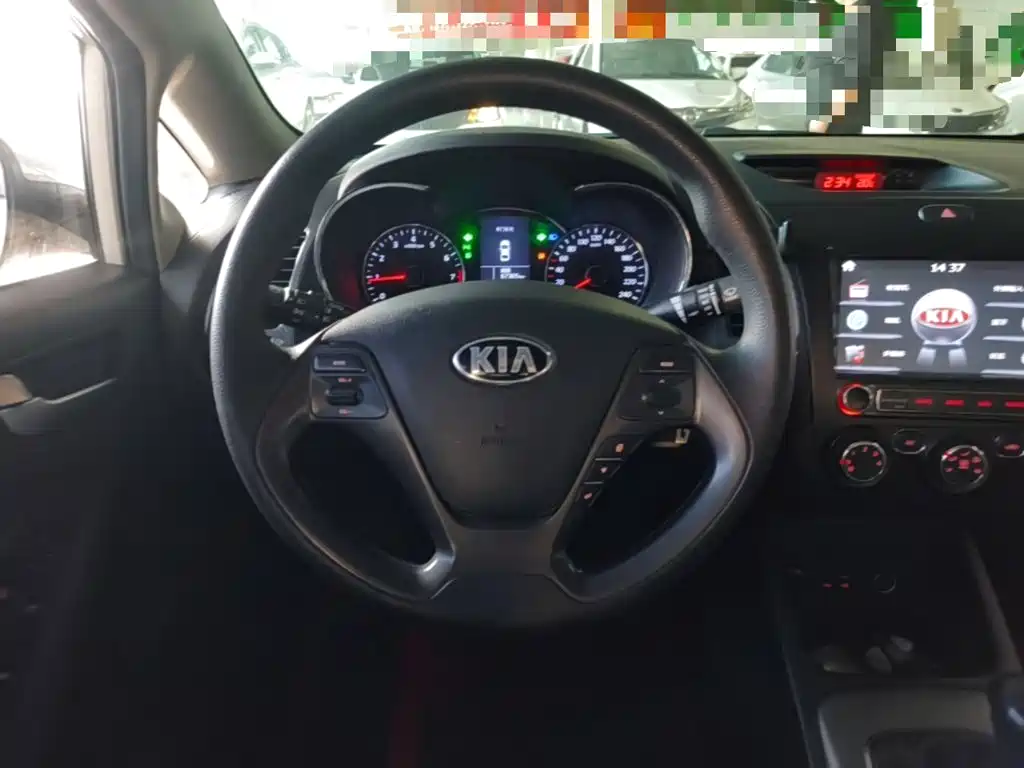 Kia K3 — миниатюра 11
