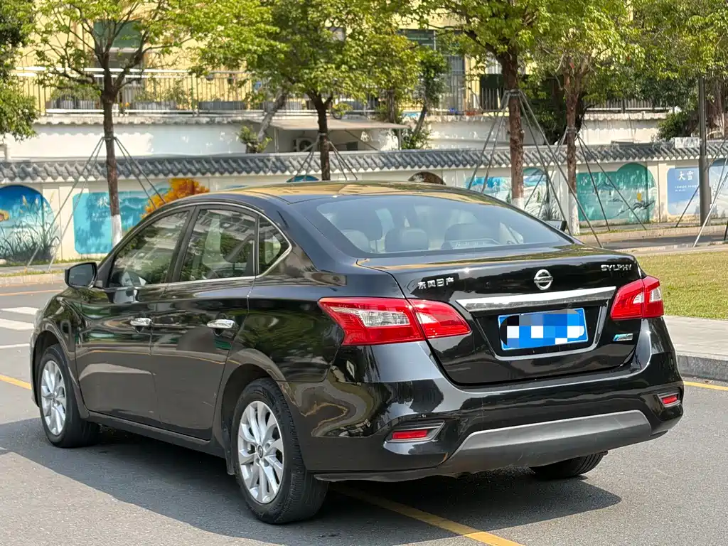 NISSAN XUAN YI