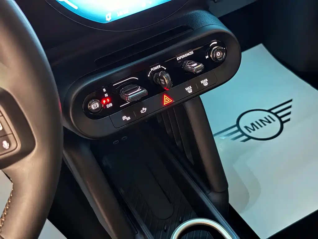 MINI MINI COOPER EV — миниатюра 13