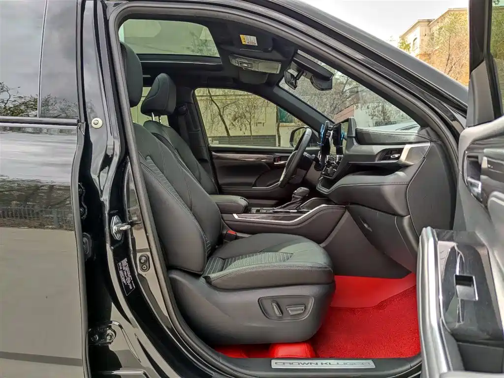 Toyota Crown Kluger 2023 2.5L HEV Luxury