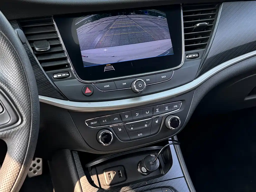 Buick Verano — миниатюра 11