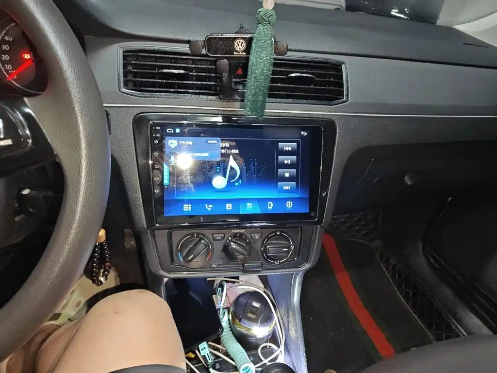 Volkswagen Santana — миниатюра 6