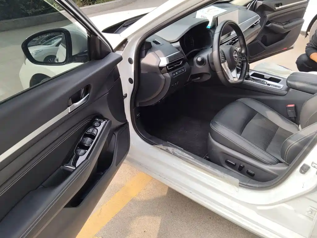 Nissan Teana — миниатюра 12