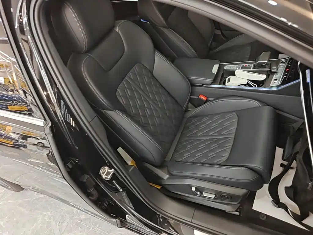 Audi A6L — миниатюра 25