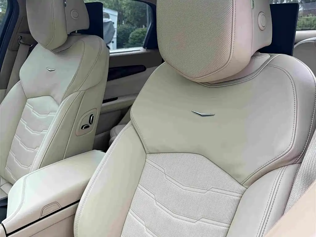 Cadillac CT6 28T Platinum Edition, фото 17