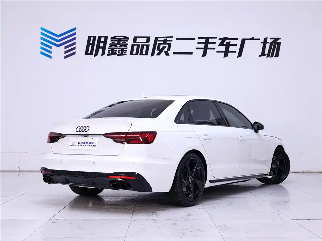 Audi A4L 2024 40 TFSI Luxury