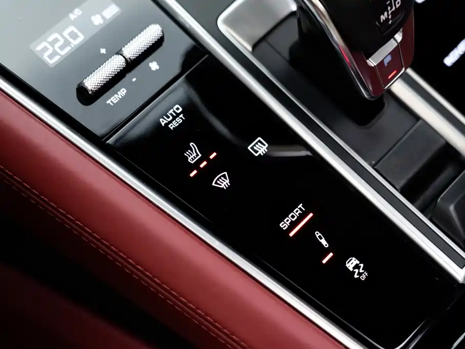Porsche Panamera — миниатюра 22