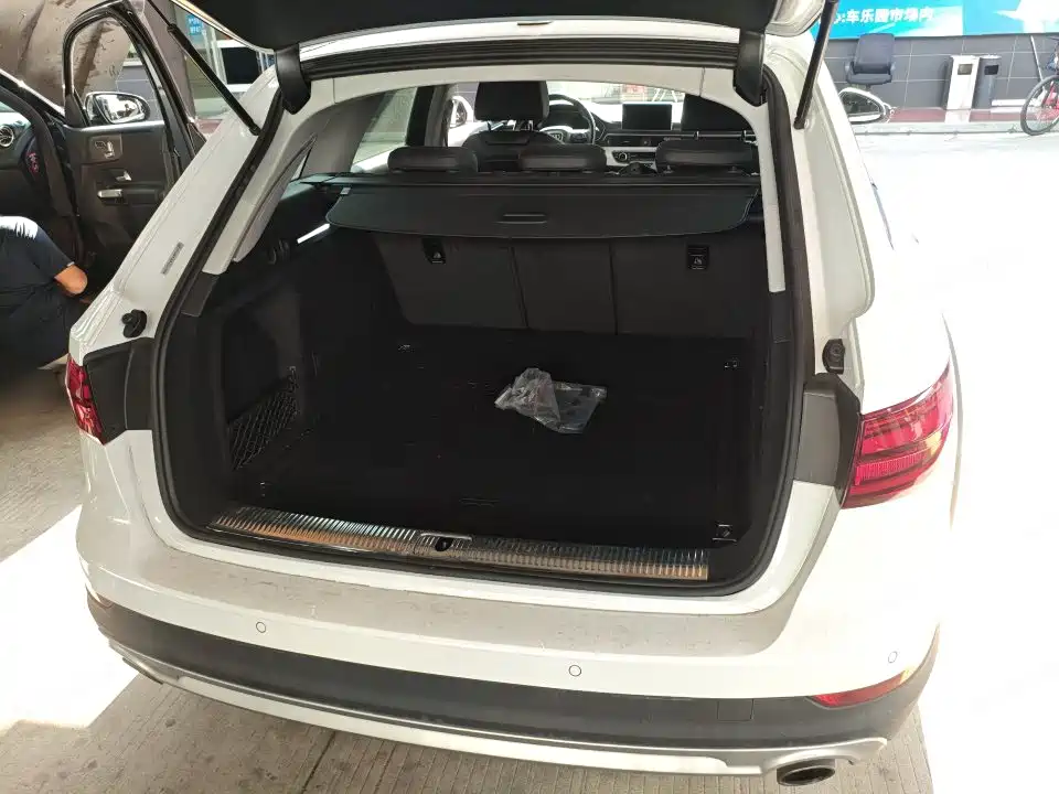 Audi A4 (Import) — миниатюра 6