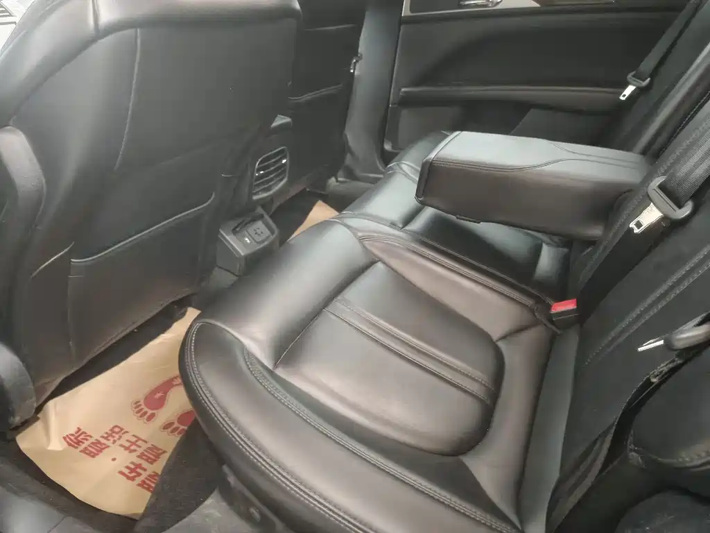 Lincoln MKZ — миниатюра 7