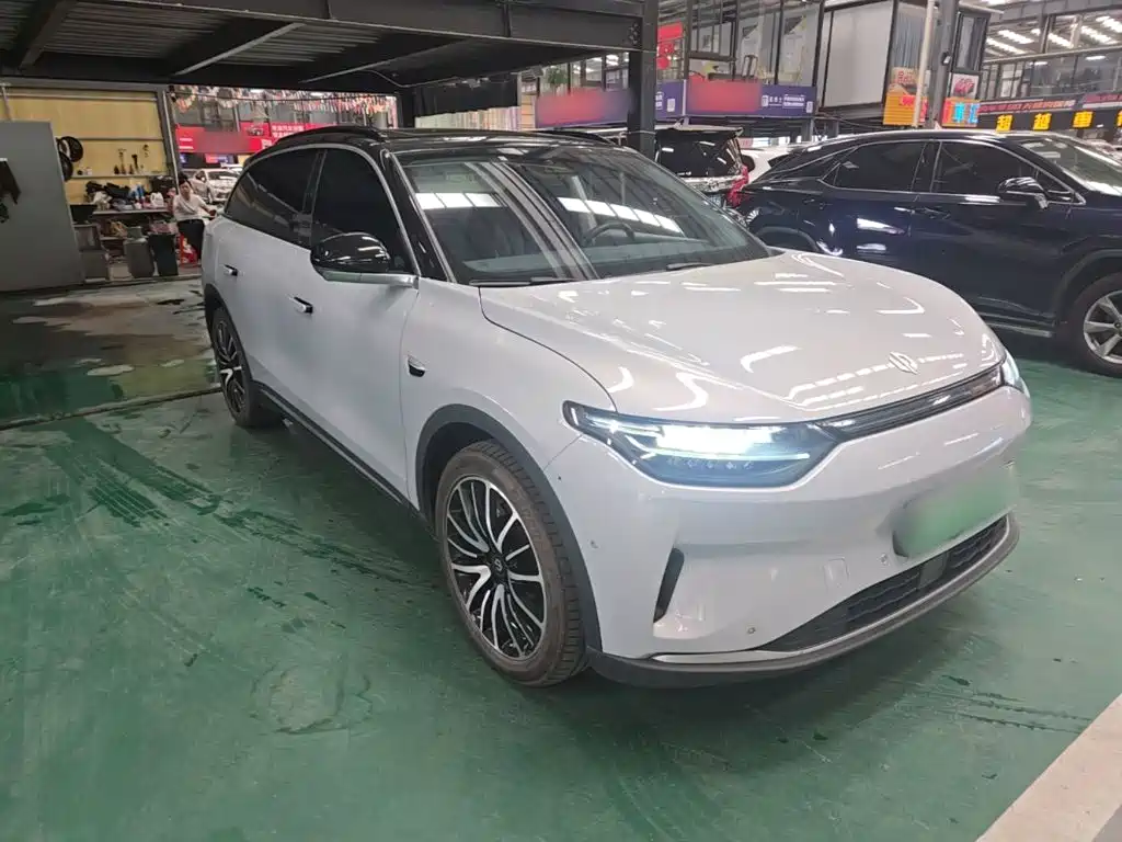Leapmotor Leapmotor C11 — миниатюра 4