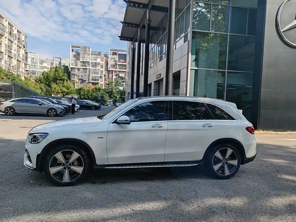 Mercedes-Benz GLC — миниатюра 6