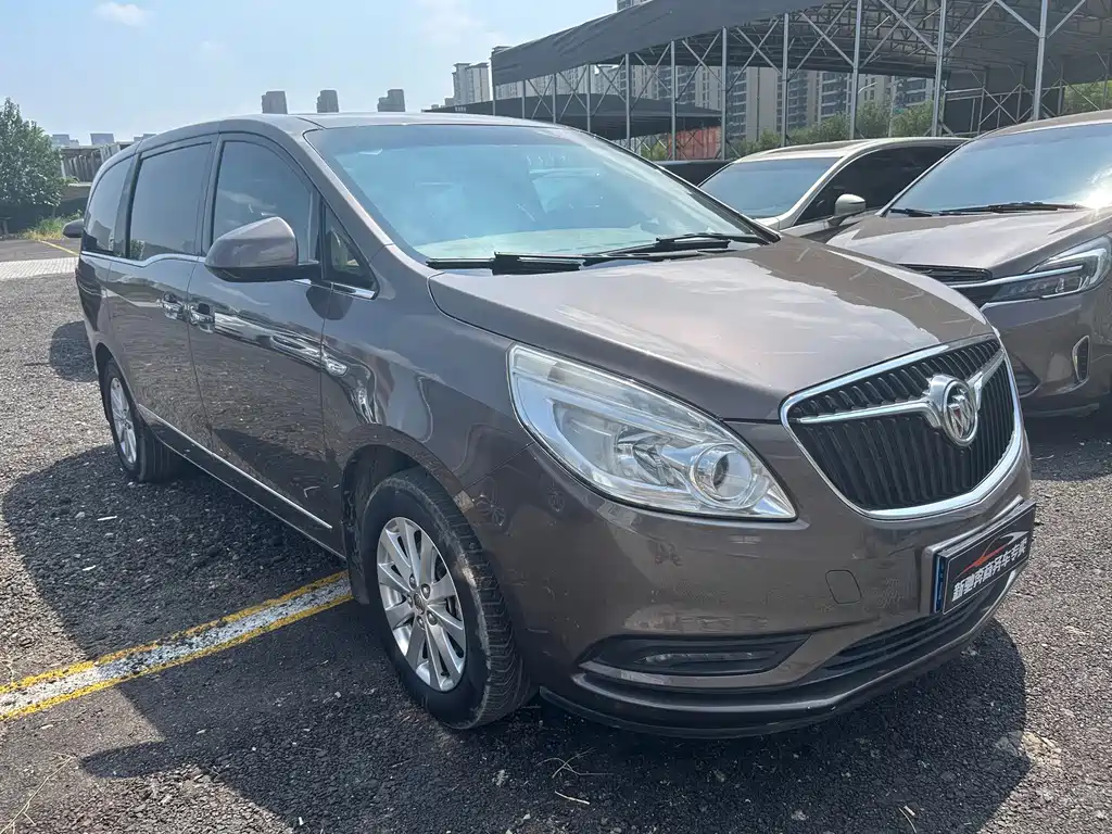 Buick GL8 — миниатюра 3
