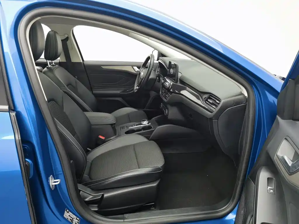 Ford Focus — миниатюра 23