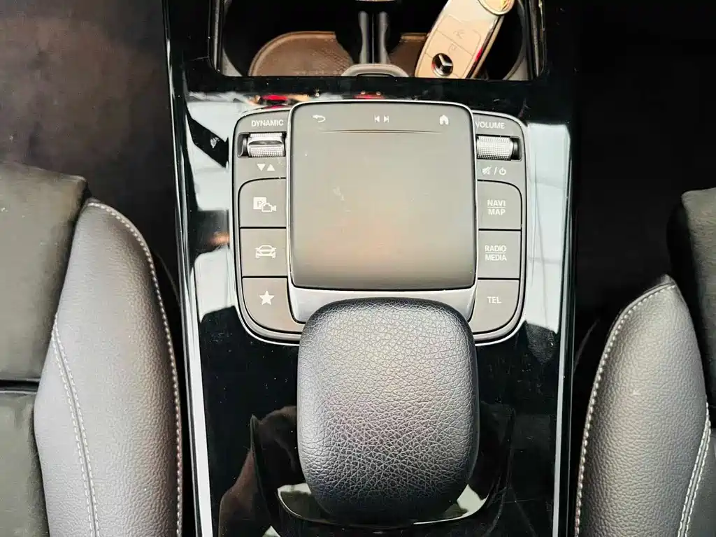 Mercedes-Benz A-Class — миниатюра 11
