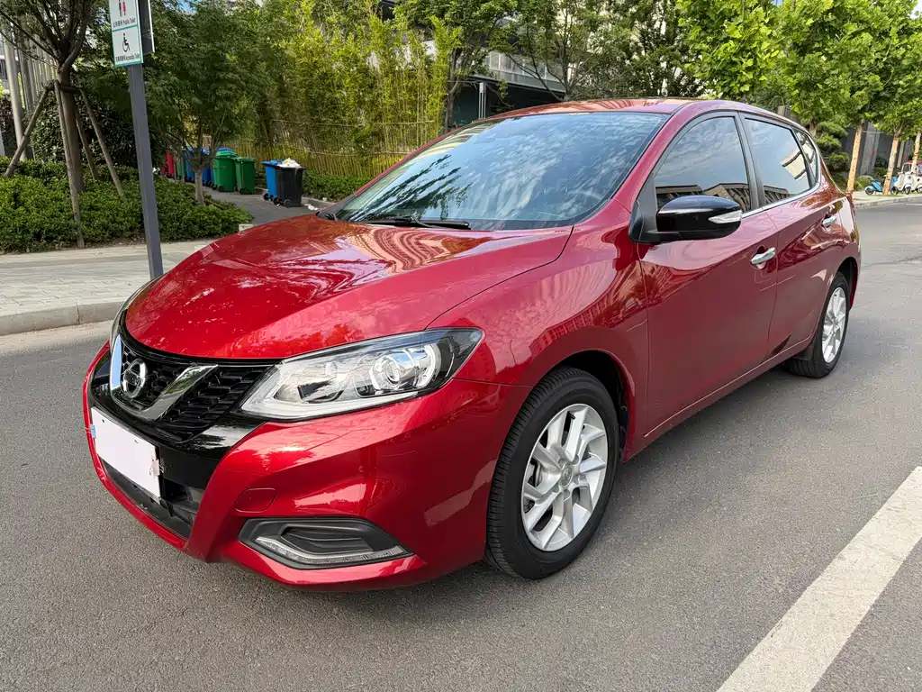 Купить Nissan Tiida