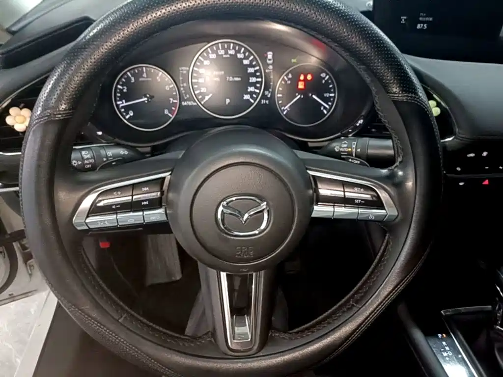 Mazda 3 Axela — миниатюра 11