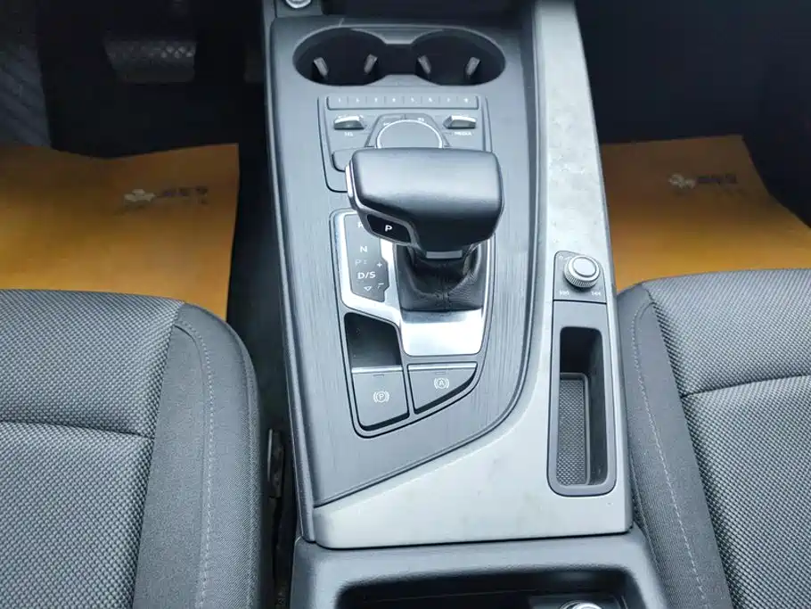 Audi A4L — миниатюра 16