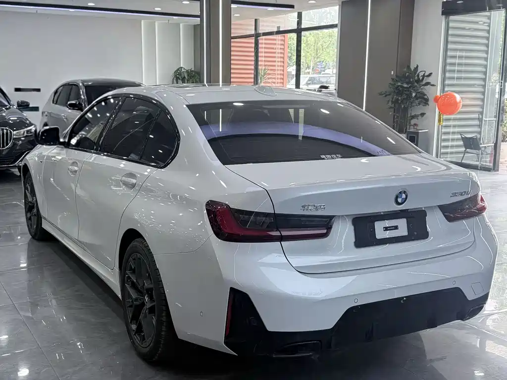 BMW 3 Series 3 2025 330Li M Sport