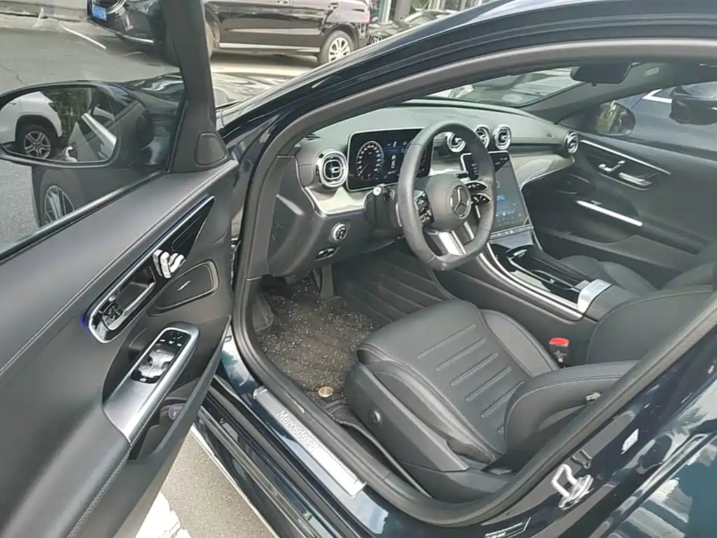 Mercedes-Benz C-Class — миниатюра 21