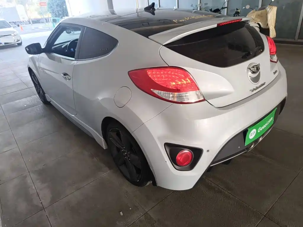 Hyundai Veloster — миниатюра 5